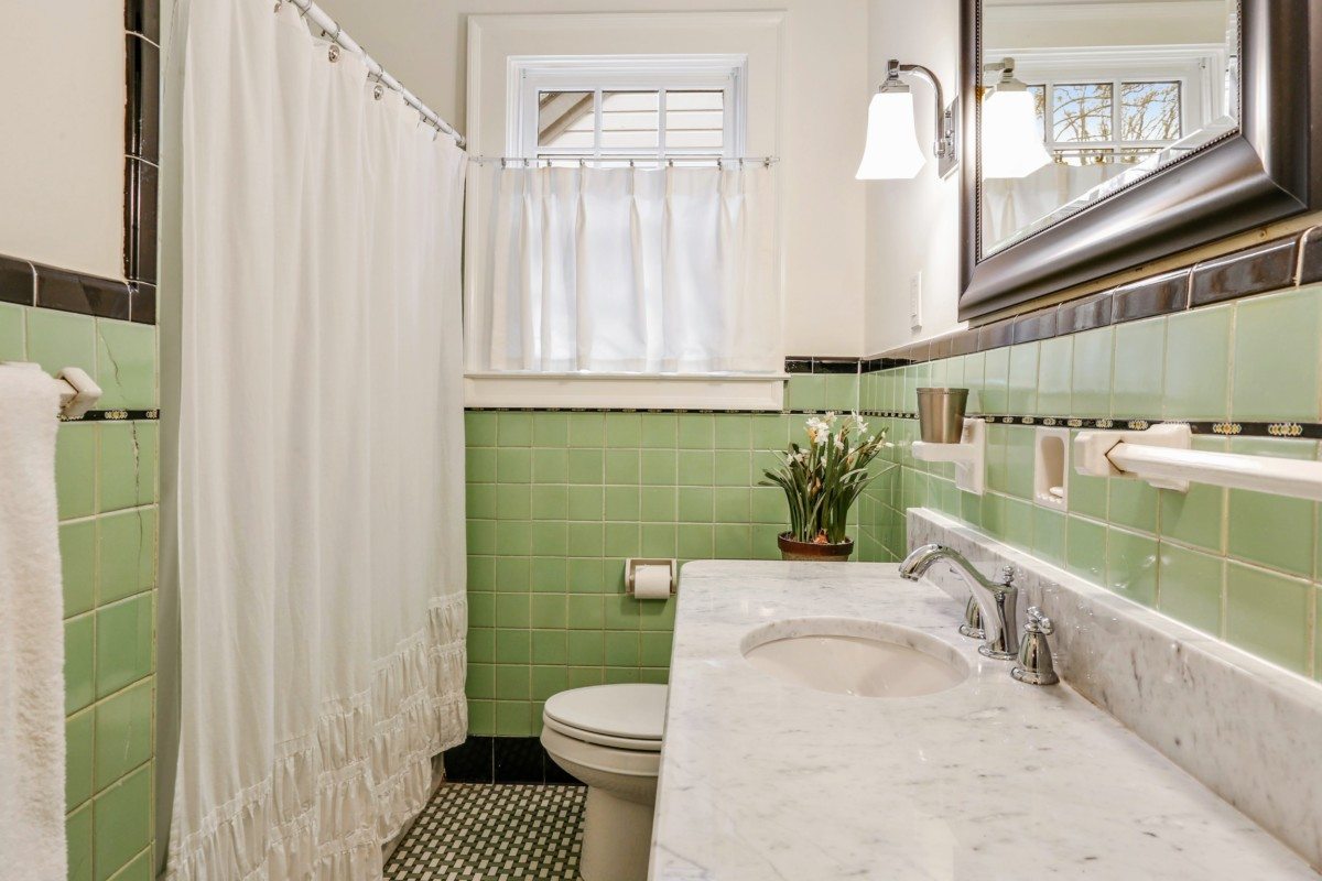 3153 Peachtree Road.jpg30