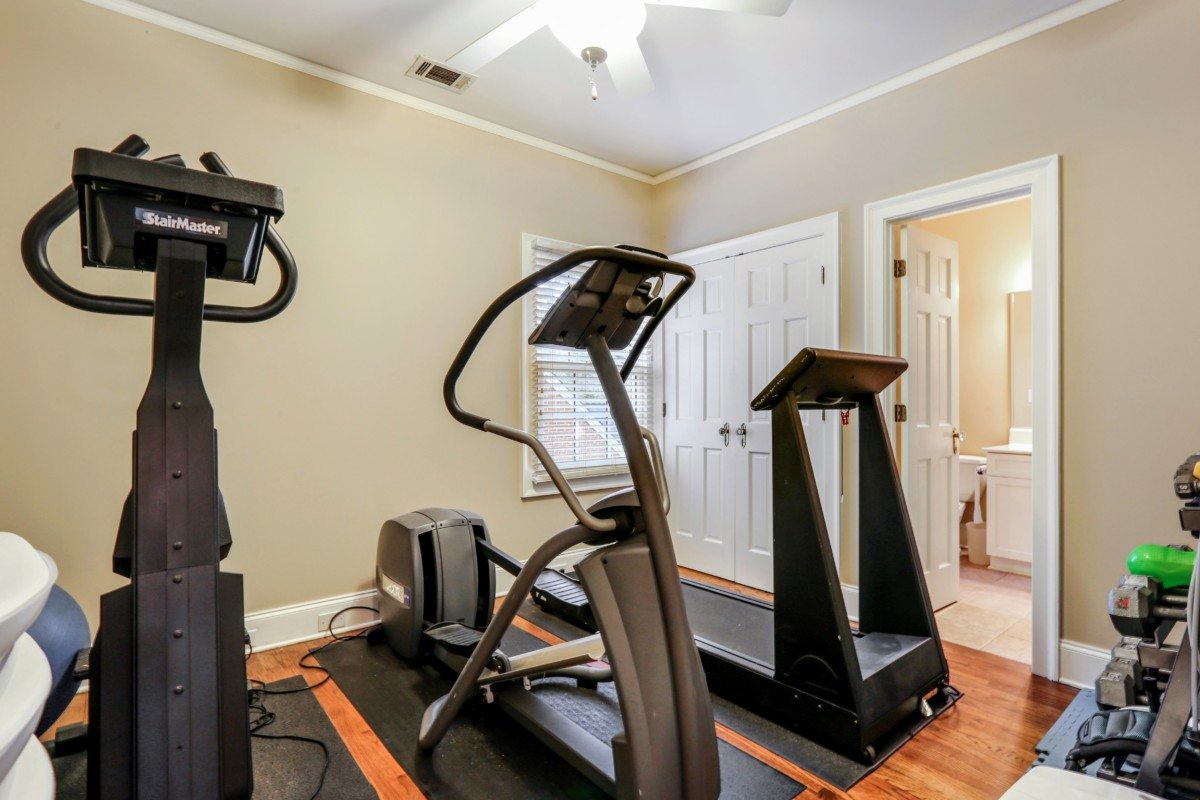 3153 Peachtree Road.jpg34