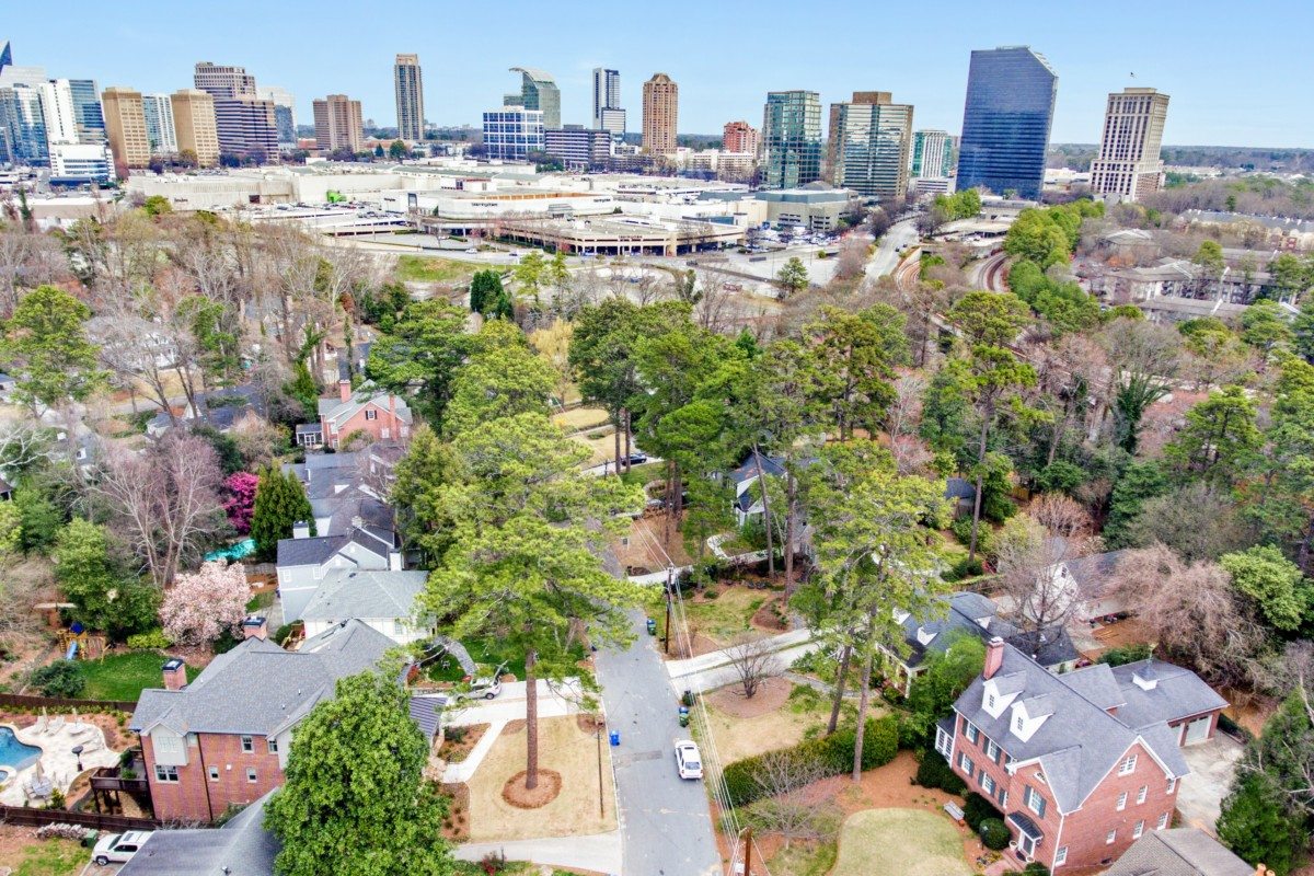 3153 Peachtree Road.jpg46