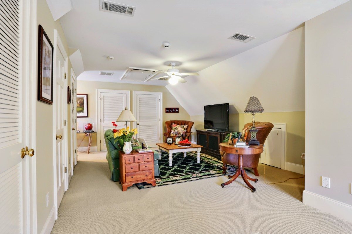 3153 Peachtree Drive0