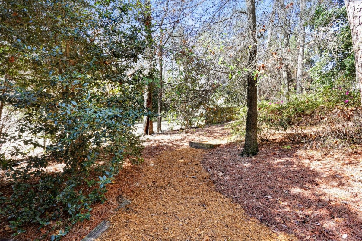3153 Peachtree Drive9