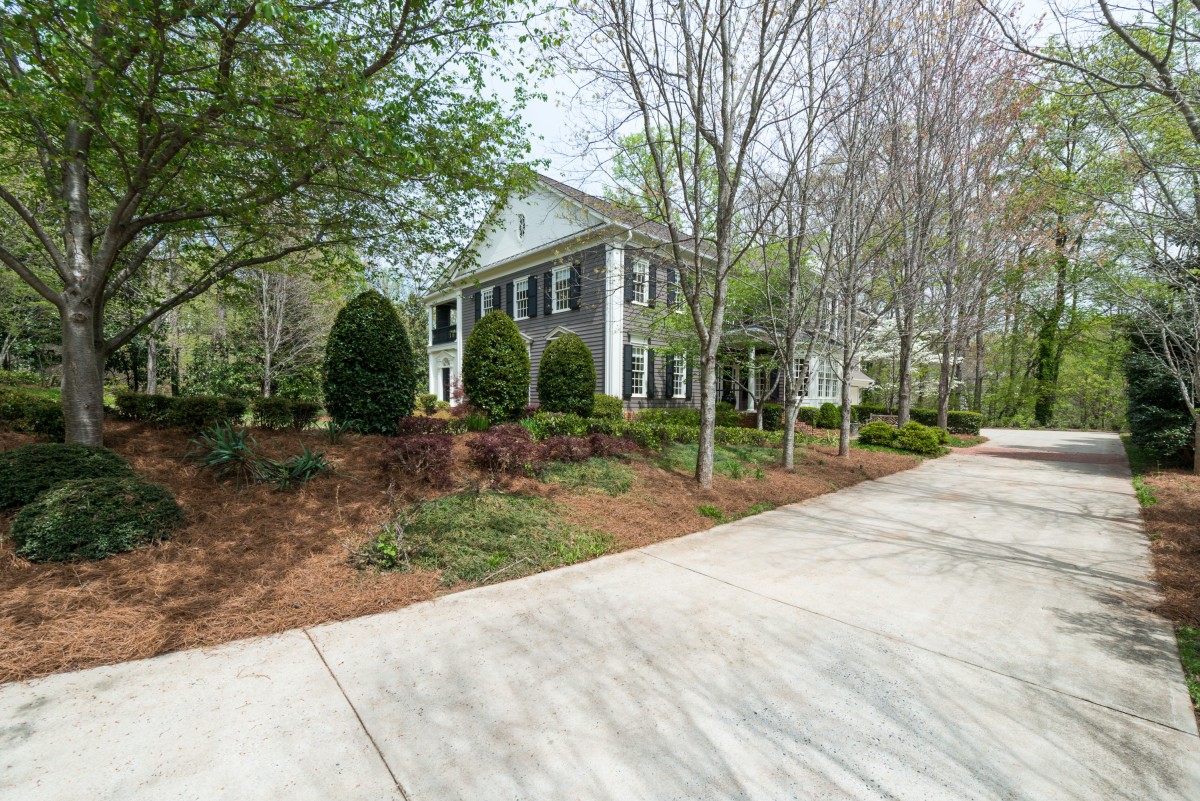 10 Old Ridgewood Place NW