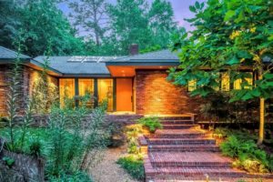 3050 Nancy Creek Rd