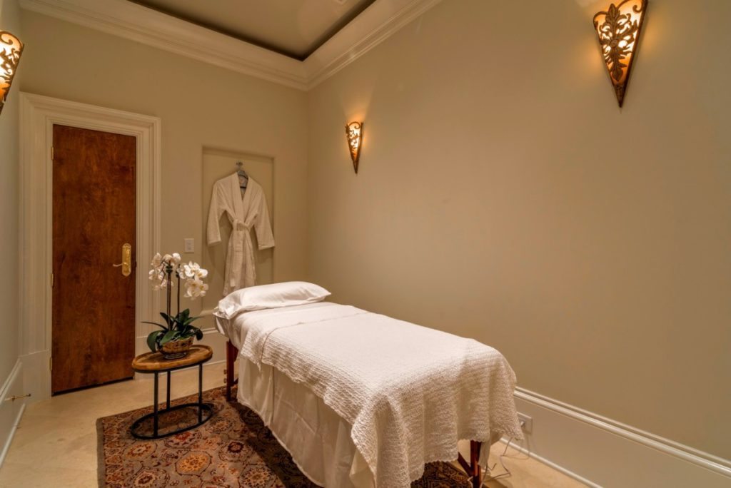 1001 W paces ferry Rd Buckhead
