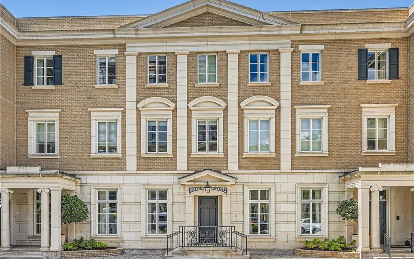 Regents Park unit 9 at 2440 Peachtree Road Buckhead townhome sold $2,850,000