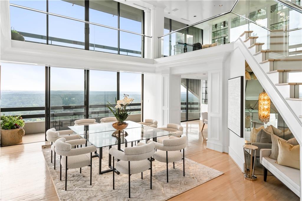 2660 Peachtree Road NW Unit 36D, Atlanta, Georgia 30305, 4 Bedrooms Bedrooms, ,4 BathroomsBathrooms,Residential,Sold,2660 Peachtree Road NW Unit 36D,7276933