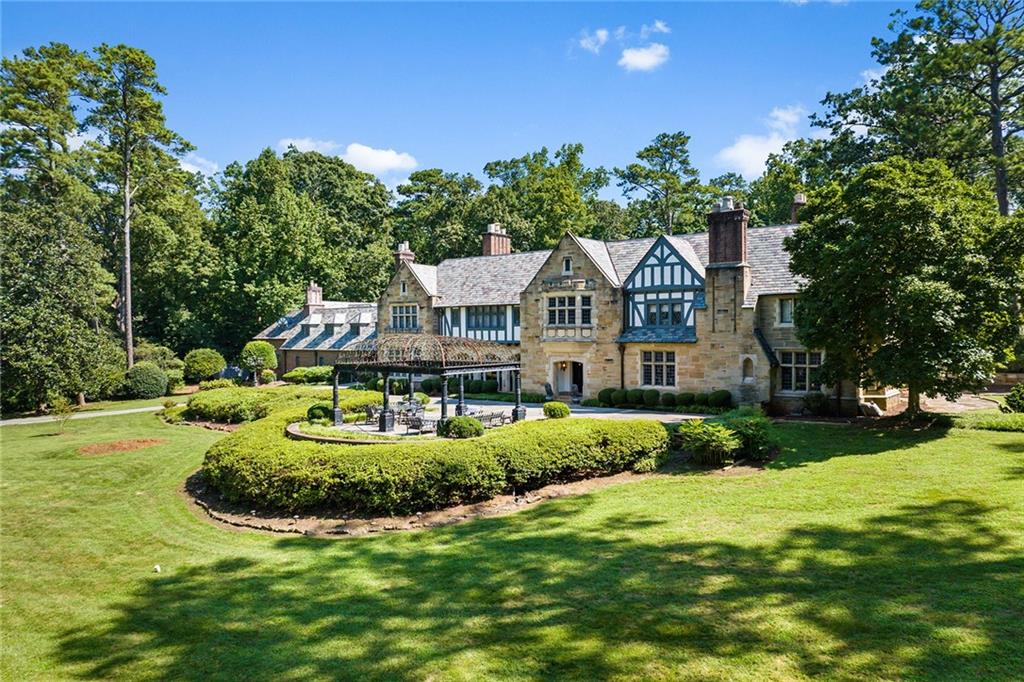 65 Valley Road NW, Atlanta, Georgia 30305, 5 Bedrooms Bedrooms, ,5 BathroomsBathrooms,Residential,Sold,65 Valley Road NW,7343825