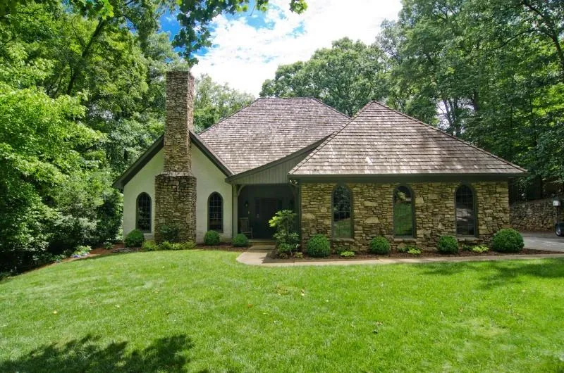 4575 Jett Road, Atlanta, Georgia 30327, 5 Bedrooms Bedrooms, ,4 BathroomsBathrooms,Residential,Sold,4575 Jett Road,5519664