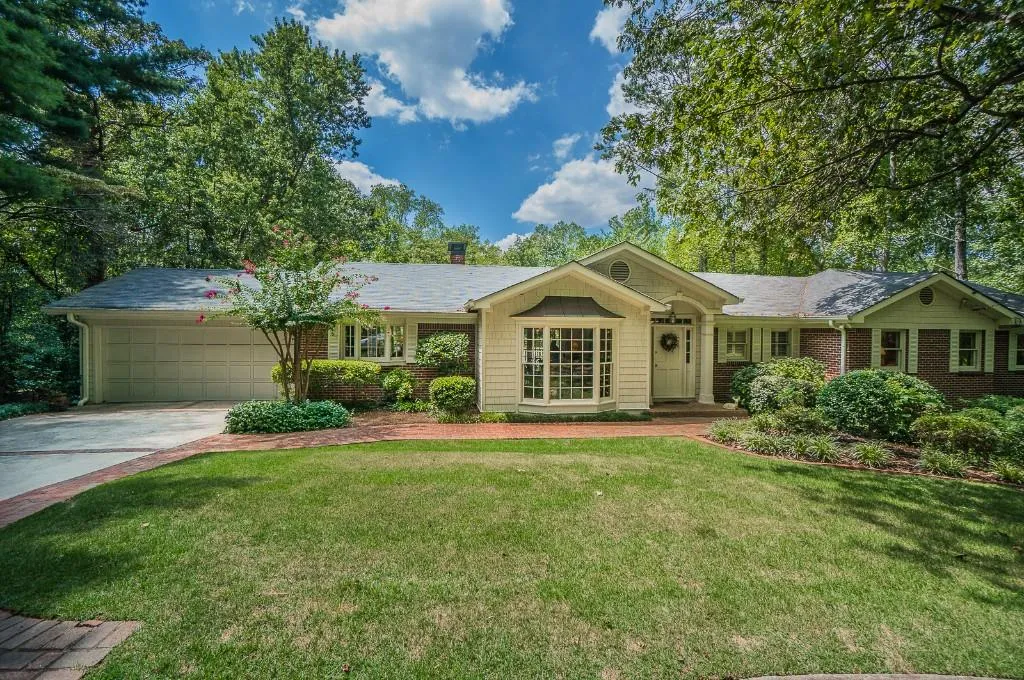 4632 Powers Ferry Road, Sandy Springs, Georgia 30327, 4 Bedrooms Bedrooms, ,5 BathroomsBathrooms,Residential,Sold,4632 Powers Ferry Road,5583934