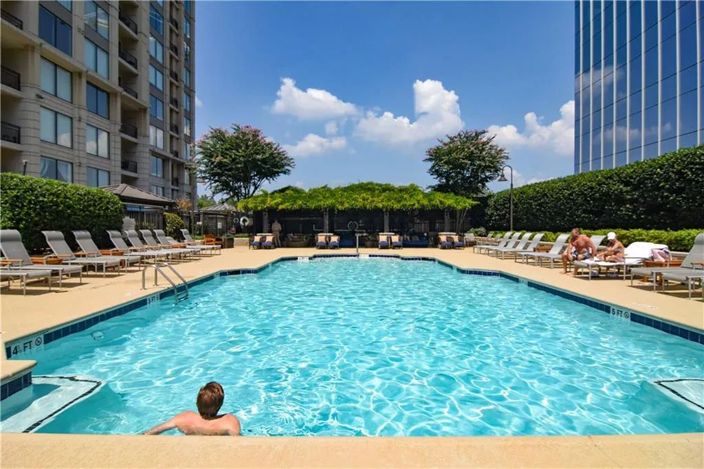 3445 Stratford Road Unit 2705, Atlanta, Georgia 30326, 2 Bedrooms Bedrooms, ,2 BathroomsBathrooms,Residential,Sold,3445 Stratford Road Unit 2705,5590507