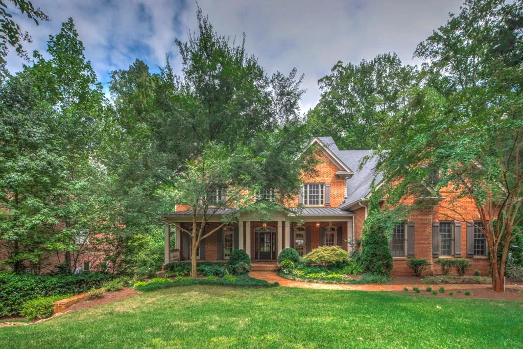 4859 Lake Forrest Drive, Sandy Springs, Georgia 30342, 6 Bedrooms Bedrooms, ,5 BathroomsBathrooms,Residential,Sold,4859 Lake Forrest Drive,5589446