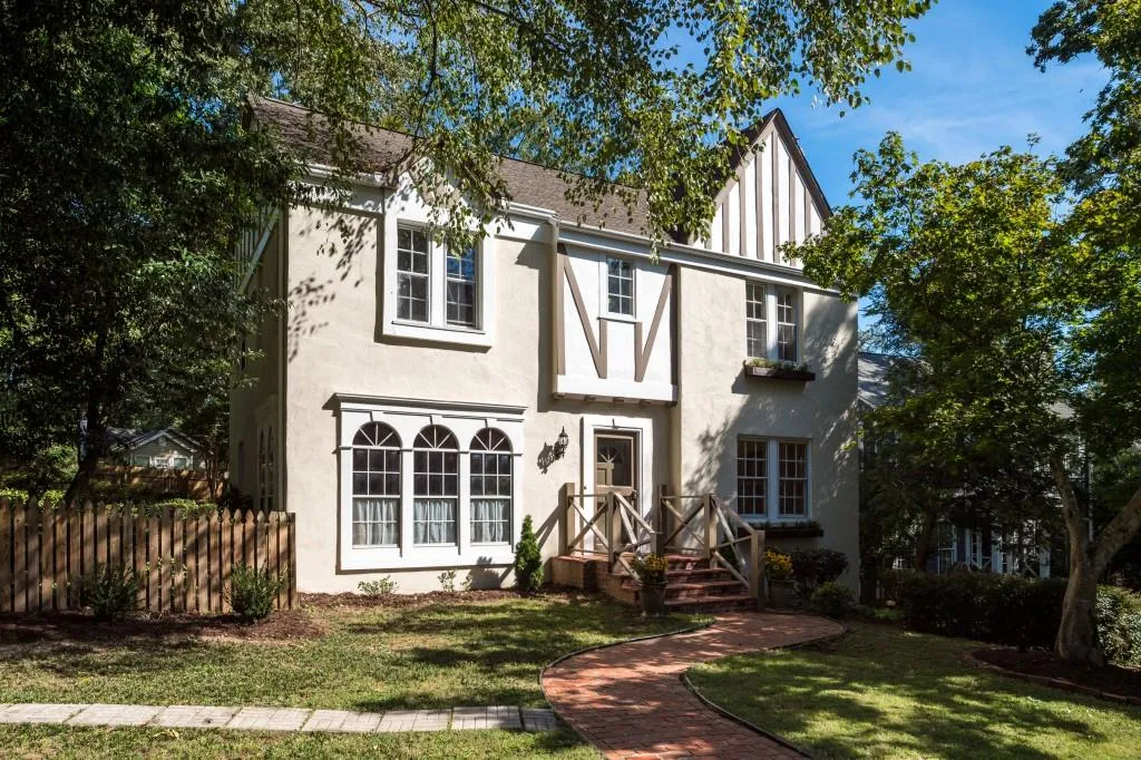 573 Collier Road, Atlanta, Georgia 30318, 4 Bedrooms Bedrooms, ,2 BathroomsBathrooms,Residential,Sold,573 Collier Road,5596110