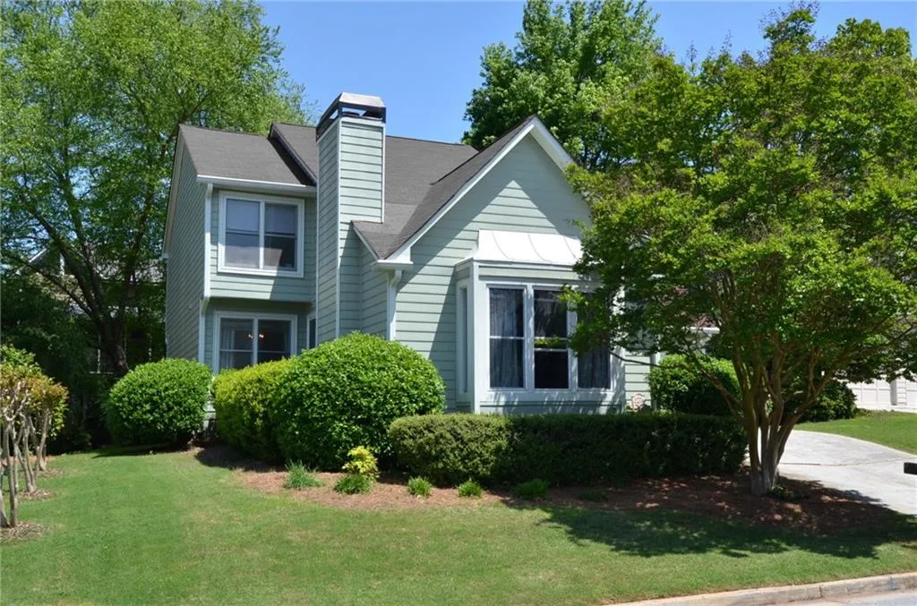 1128 Club Trace Ne, Brookhaven, Georgia 30319, 3 Bedrooms Bedrooms, ,3 BathroomsBathrooms,Residential,Sold,1128 Club Trace Ne,5598904