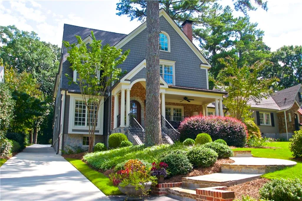 699 E Paces Ferry Road Ne, Atlanta, Georgia 30305, 6 Bedrooms Bedrooms, ,6 BathroomsBathrooms,Residential,Sold,699 E Paces Ferry Road Ne,5600688