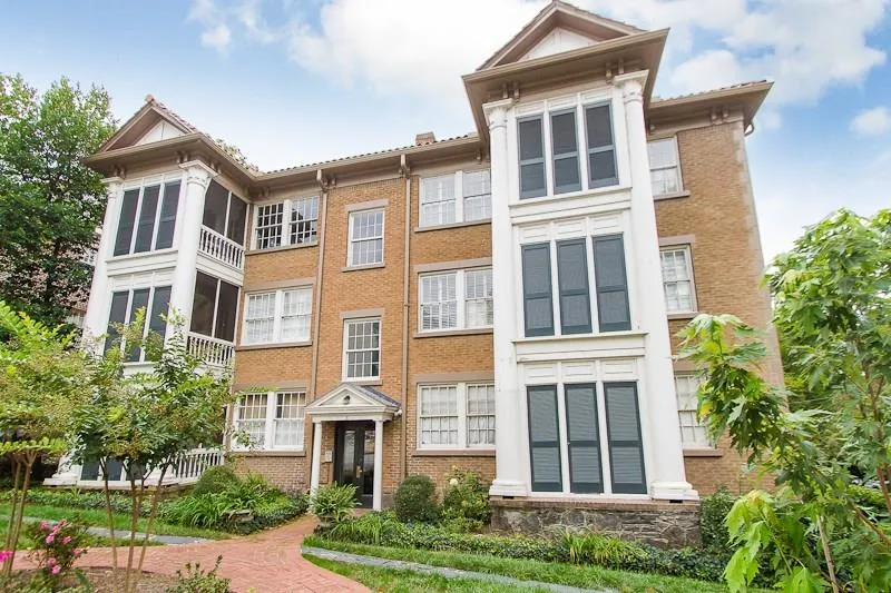 8 Collier Road Nw Unit C5, Atlanta, Georgia 30309, 2 Bedrooms Bedrooms, ,1 BathroomBathrooms,Residential,Sold,8 Collier Road Nw Unit C5,5600434