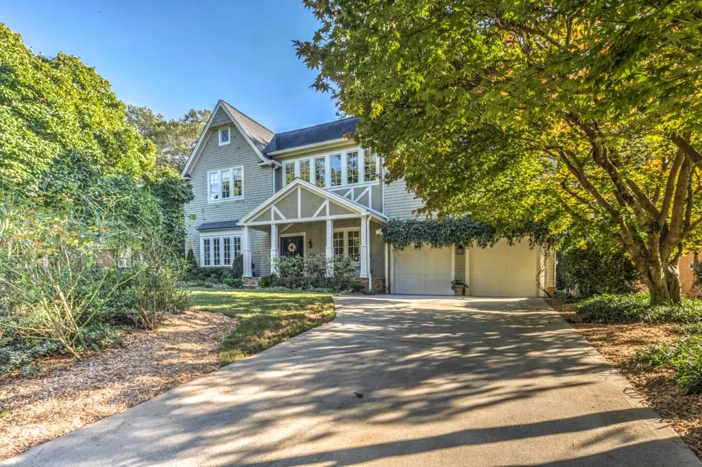 898 Dean Drive Nw, Atlanta, Georgia 30318, 5 Bedrooms Bedrooms, ,4 BathroomsBathrooms,Residential,Sold,898 Dean Drive Nw,5602036
