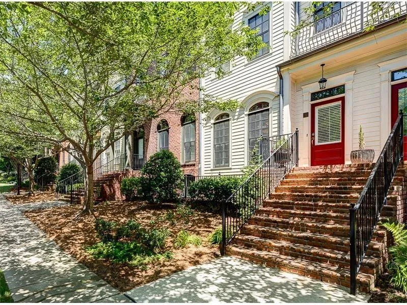 3127 Lenox Road Ne Unit 15, Atlanta, Georgia 30324, 4 Bedrooms Bedrooms, ,4 BathroomsBathrooms,Residential,Sold,3127 Lenox Road Ne Unit 15,5602281