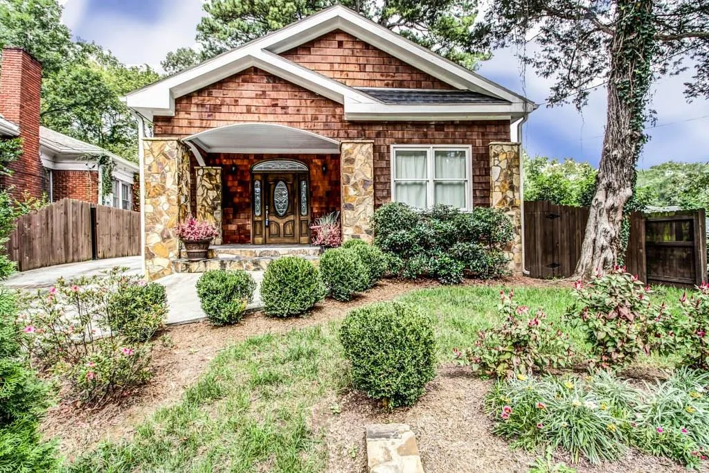 292 Lindbergh Drive Ne, Atlanta, Georgia 30305, 3 Bedrooms Bedrooms, ,2 BathroomsBathrooms,Residential,Sold,292 Lindbergh Drive Ne,5602173