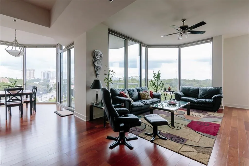 2795 Peachtree Road Ne Unit 709, Atlanta, Georgia 30305, 2 Bedrooms Bedrooms, ,2 BathroomsBathrooms,Residential,Sold,2795 Peachtree Road Ne Unit 709,5603086