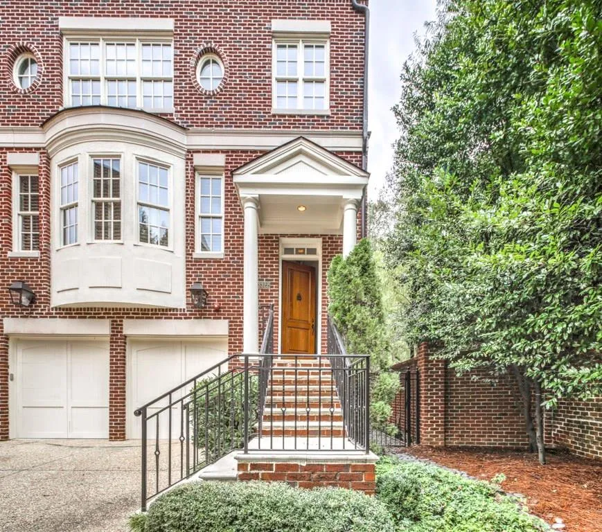 3322 Paces Ferry Avenue Se, Atlanta, Georgia 30339, 3 Bedrooms Bedrooms, ,4 BathroomsBathrooms,Residential,Sold,3322 Paces Ferry Avenue Se,5606273