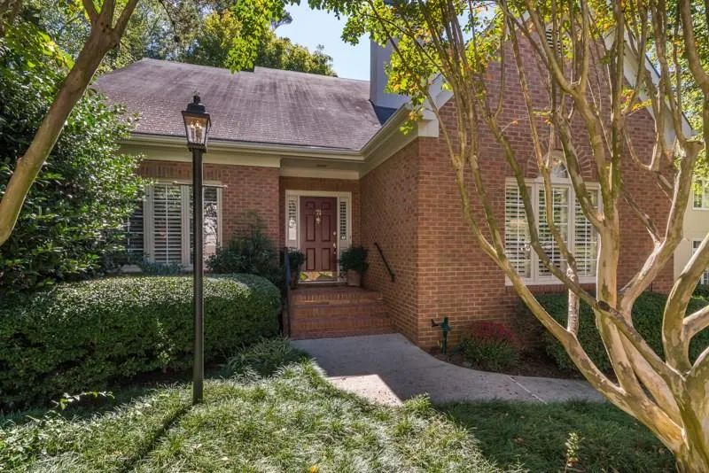71 Paces West Court, Atlanta, Georgia 30327, 3 Bedrooms Bedrooms, ,2 BathroomsBathrooms,Residential,Sold,71 Paces West Court,5605490