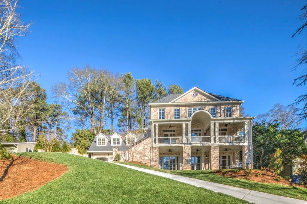 271 Hillside Drive Nw, Atlanta, Georgia 30342, 5 Bedrooms Bedrooms, ,5 BathroomsBathrooms,Residential,Sold,271 Hillside Drive Nw,5624131