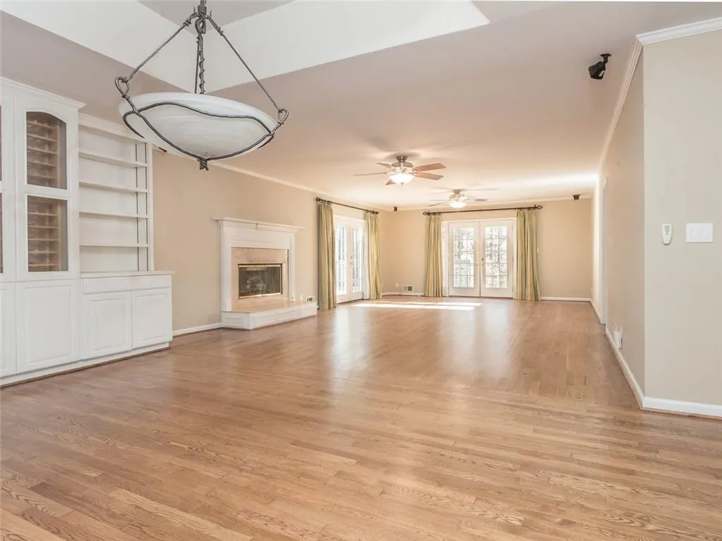 4500 Peachtree Dunwoody Road, Atlanta, Georgia 30342, 5 Bedrooms Bedrooms, ,4 BathroomsBathrooms,Residential,Sold,4500 Peachtree Dunwoody Road,5626732