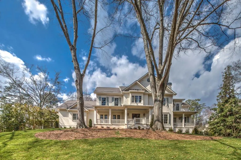 30 Hardeman Road, Atlanta, Georgia 30342, 5 Bedrooms Bedrooms, ,4 BathroomsBathrooms,Residential,Sold,30 Hardeman Road,5632788