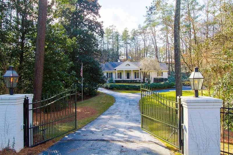 3700 Nancy Creek Road, Atlanta, Georgia 30327, 4 Bedrooms Bedrooms, ,3 BathroomsBathrooms,Residential,Sold,3700 Nancy Creek Road,5632901