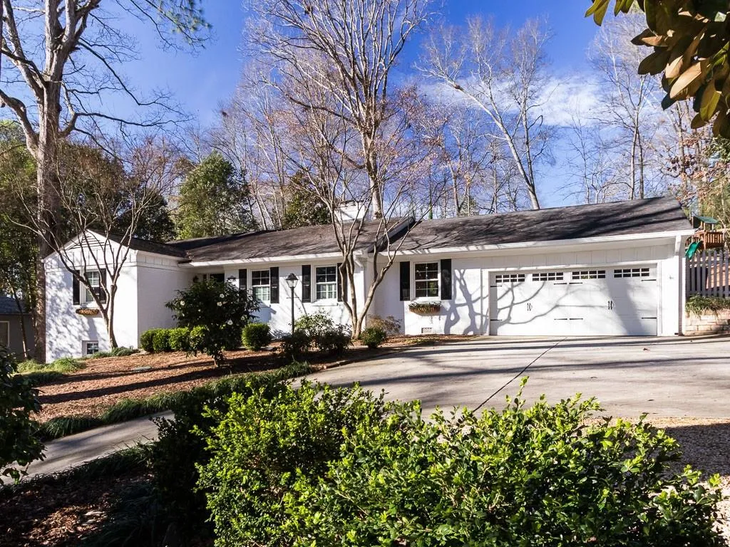 4822 Lake Forrest Drive, Atlanta, Georgia 30342, 4 Bedrooms Bedrooms, ,3 BathroomsBathrooms,Residential,Sold,4822 Lake Forrest Drive,5634312