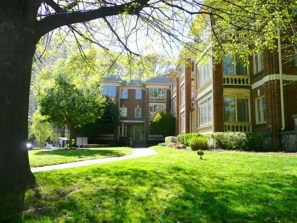 272 14th Street Ne Unit 16, Atlanta, Georgia 30309, 2 Bedrooms Bedrooms, ,1 BathroomBathrooms,Residential,Sold,272 14th Street Ne Unit 16,5635028