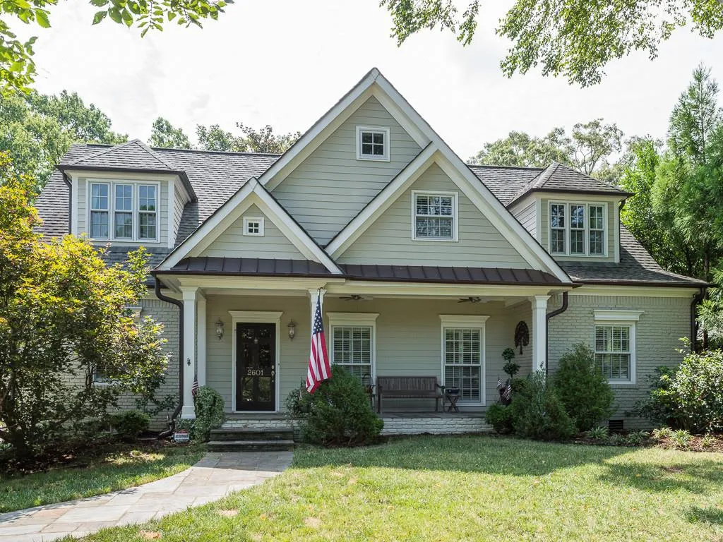 2601 Sharondale Drive Ne, Atlanta, Georgia 30305, 5 Bedrooms Bedrooms, ,4 BathroomsBathrooms,Residential,Sold,2601 Sharondale Drive Ne,5640182