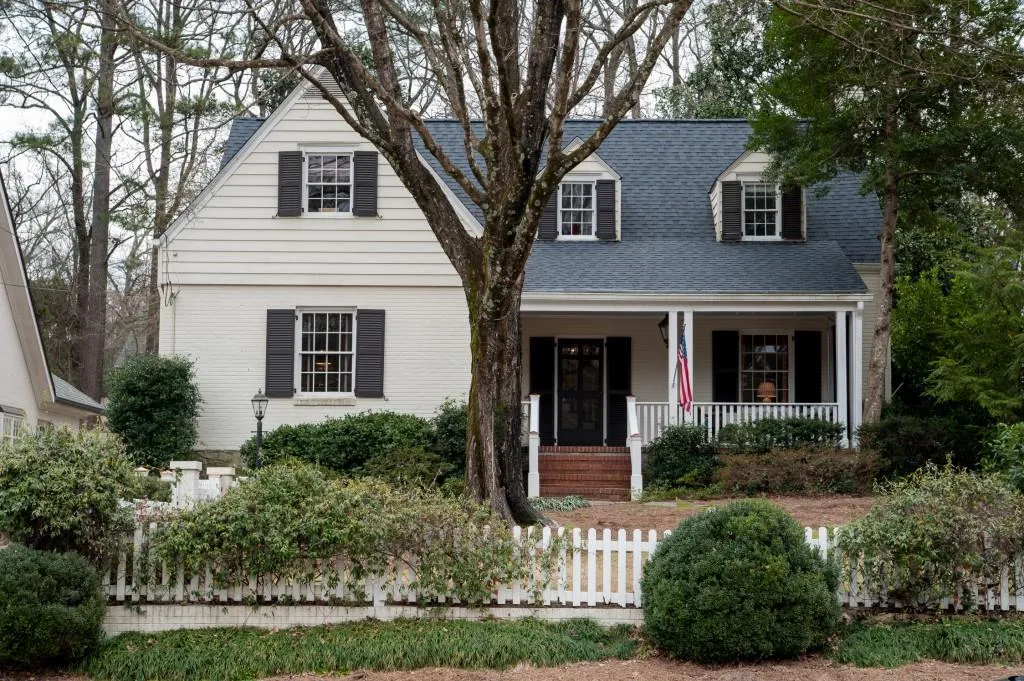 2355 Dellwood Drive, Atlanta, Georgia 30305, 4 Bedrooms Bedrooms, ,3 BathroomsBathrooms,Residential,Sold,2355 Dellwood Drive,5640821
