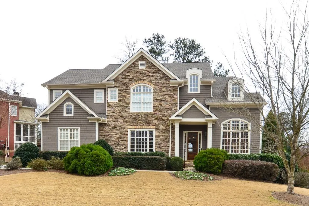 250 Lake Summit View, Atlanta, Georgia 30342, 6 Bedrooms Bedrooms, ,5 BathroomsBathrooms,Residential,Sold,250 Lake Summit View,5646136