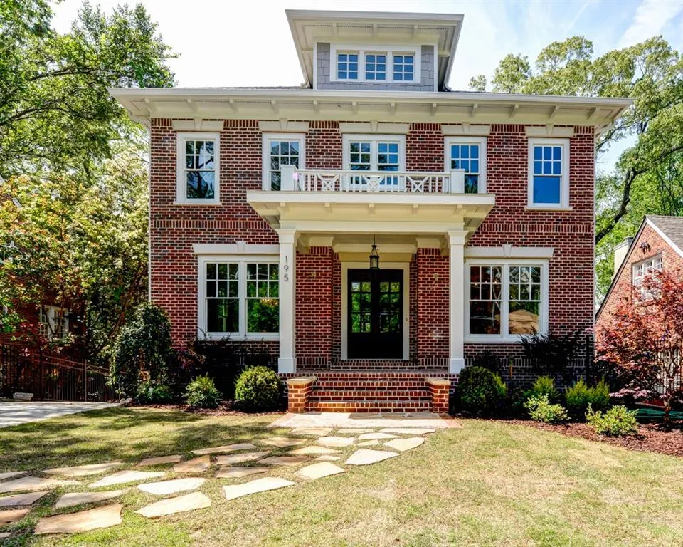195 E Wesley Road, Atlanta, Georgia 30305, 6 Bedrooms Bedrooms, ,6 BathroomsBathrooms,Residential,Sold,195 E Wesley Road,5651811