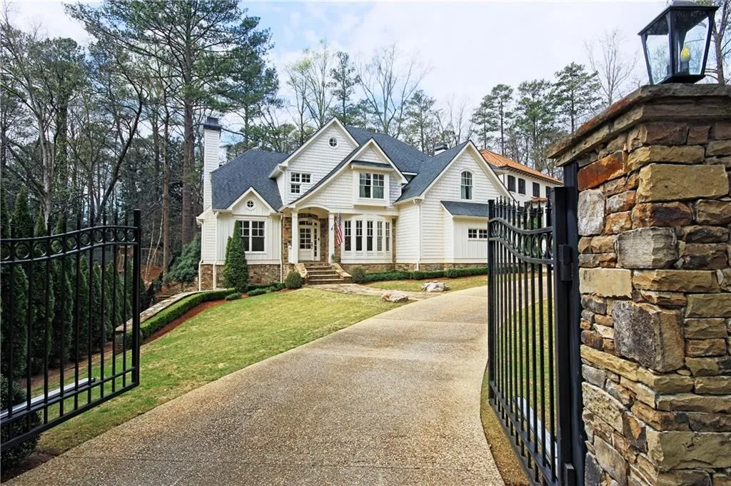 3100 Rhodenhaven Drive Nw, Atlanta, Georgia 30327, 5 Bedrooms Bedrooms, ,5 BathroomsBathrooms,Residential,Sold,3100 Rhodenhaven Drive Nw,5651613