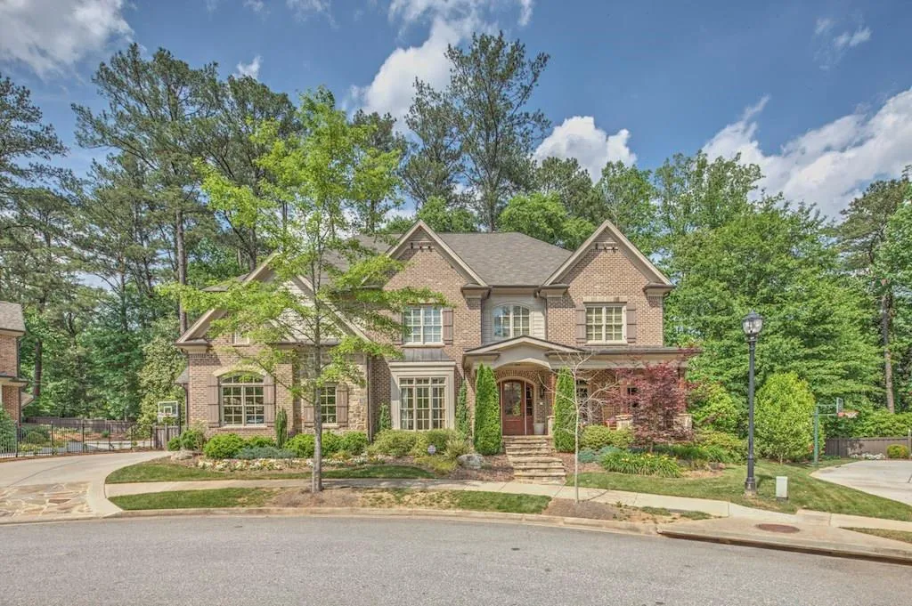 4101 Hillside Place, Atlanta, Georgia 30342, 5 Bedrooms Bedrooms, ,6 BathroomsBathrooms,Residential,Sold,4101 Hillside Place,5653894