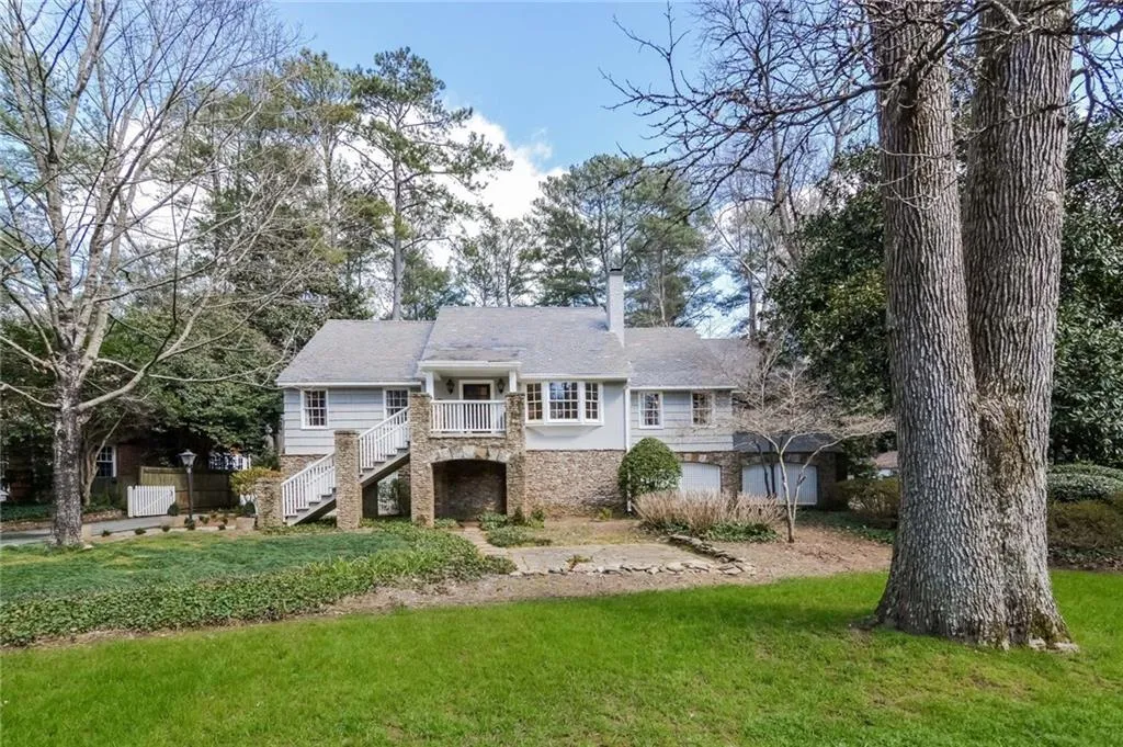 709 Woodward Way Nw, Atlanta, Georgia 30327, 4 Bedrooms Bedrooms, ,3 BathroomsBathrooms,Residential,Sold,709 Woodward Way Nw,5655141