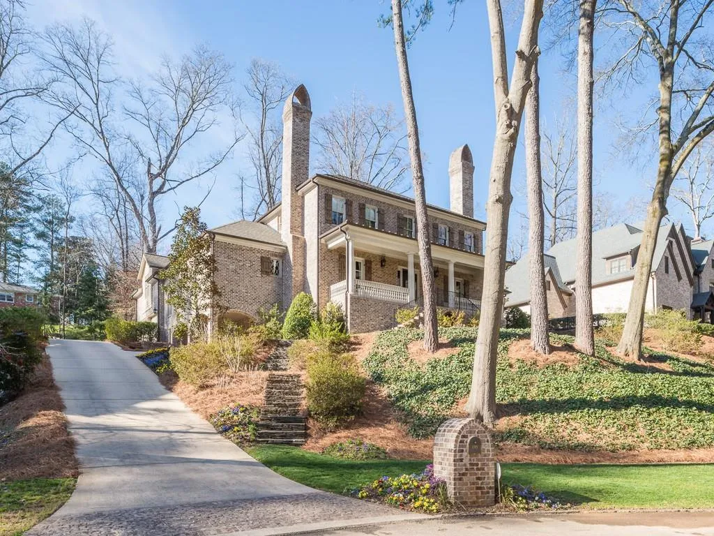 Sandy Springs, Georgia 30327, 6 Bedrooms Bedrooms, ,6 BathroomsBathrooms,Residential,Sold,5656067