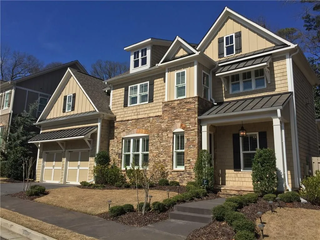 330 Valley Brook Way Ne, Atlanta, Georgia 30342, 5 Bedrooms Bedrooms, ,4 BathroomsBathrooms,Residential,Sold,330 Valley Brook Way Ne,5655755