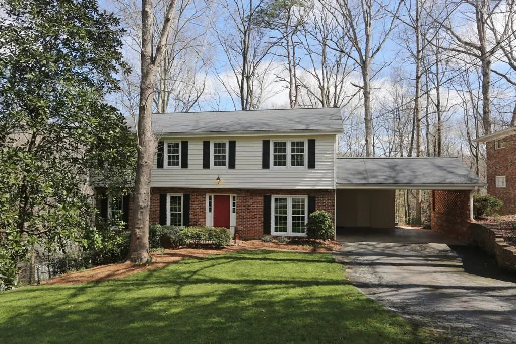 5015 Vallo Vista Court, Atlanta, Georgia 30342, 4 Bedrooms Bedrooms, ,2 BathroomsBathrooms,Residential,Sold,5015 Vallo Vista Court,5655859