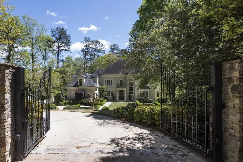 4688 Northside Drive Nw, Atlanta, Georgia 30327, 6 Bedrooms Bedrooms, ,6 BathroomsBathrooms,Residential,Sold,4688 Northside Drive Nw,5659051