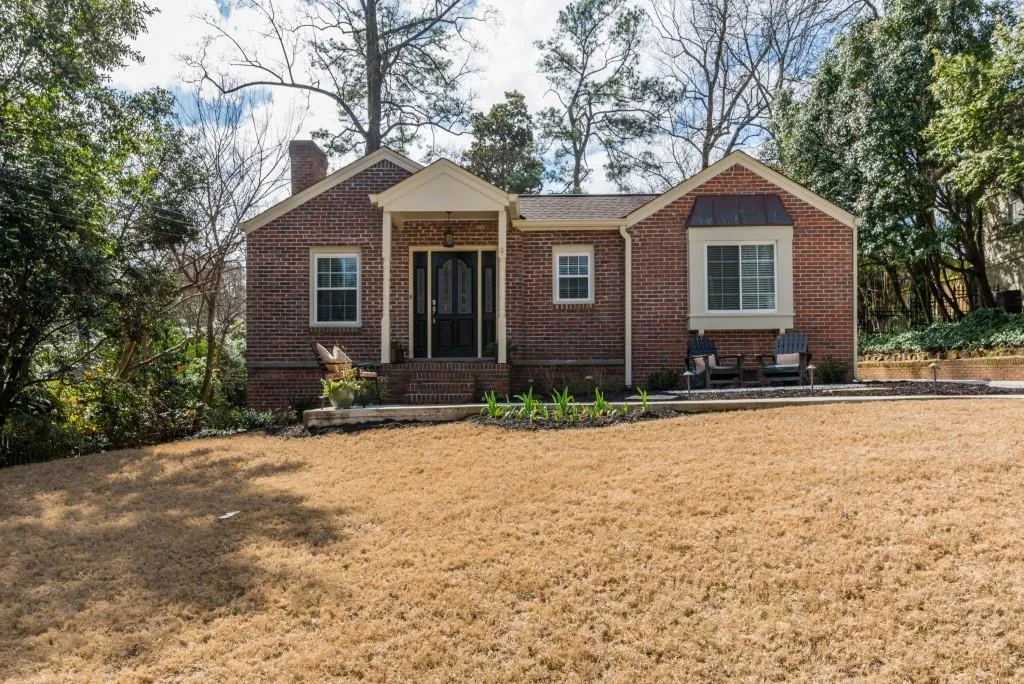 376 Garden Lane, Atlanta, Georgia 30309, 3 Bedrooms Bedrooms, ,2 BathroomsBathrooms,Residential,Sold,376 Garden Lane,5658803