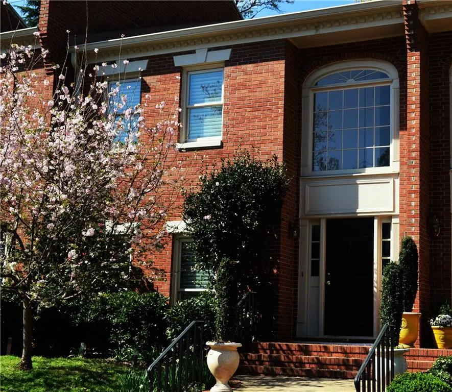 303 Ansley Villa Drive Ne, Atlanta, Georgia 30324, 2 Bedrooms Bedrooms, ,2 BathroomsBathrooms,Residential,Sold,303 Ansley Villa Drive Ne,5662917
