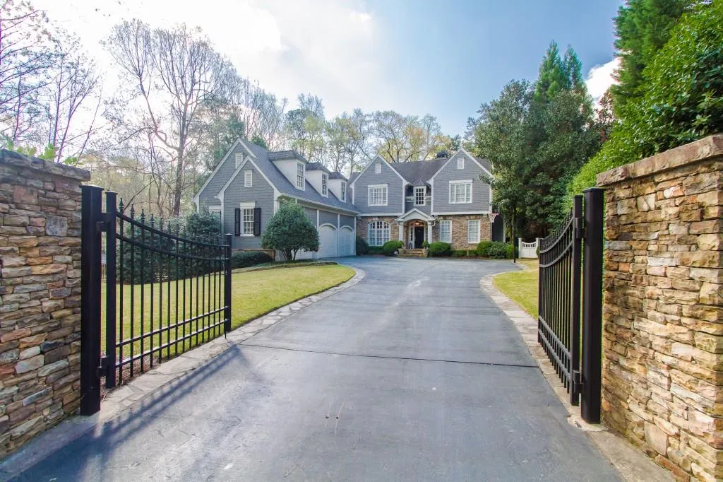 3429 Habersham Road Nw, Atlanta, Georgia 30305, 6 Bedrooms Bedrooms, ,6 BathroomsBathrooms,Residential,Sold,3429 Habersham Road Nw,5664248