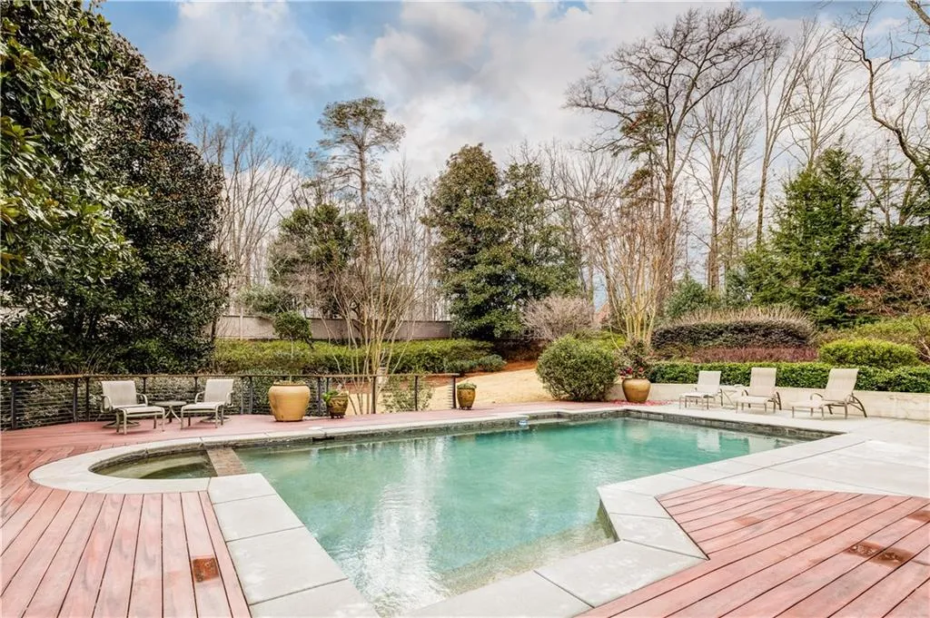 33 Spring Oaks Court, Atlanta, Georgia 30327, 5 Bedrooms Bedrooms, ,6 BathroomsBathrooms,Residential,Sold,33 Spring Oaks Court,5664992