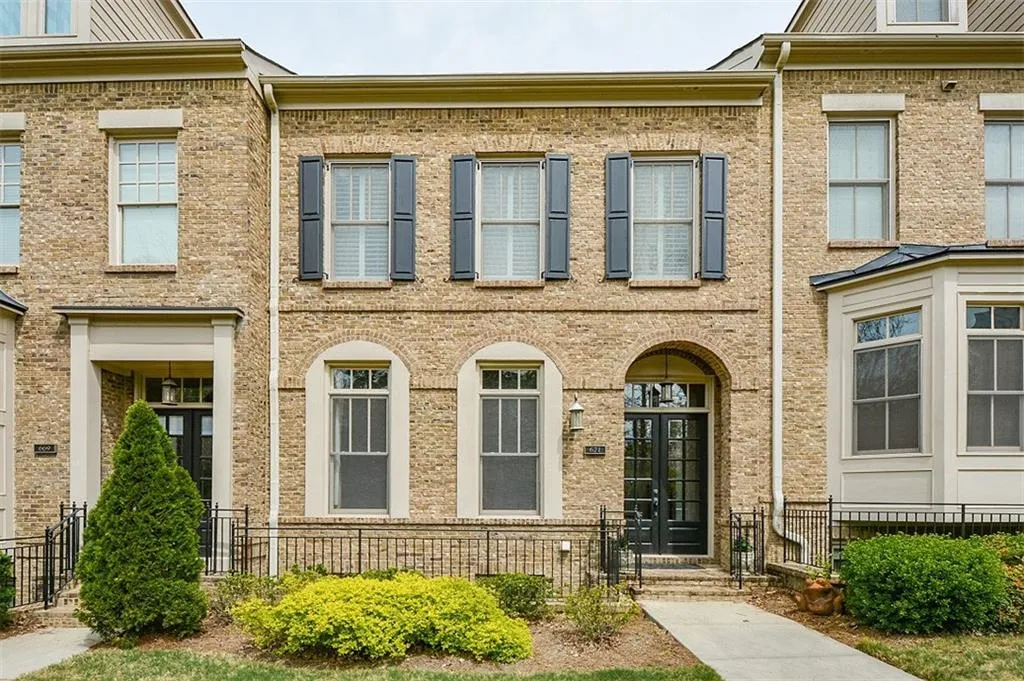 671 Lockton Place, Sandy Springs, Georgia 30342, 4 Bedrooms Bedrooms, ,4 BathroomsBathrooms,Residential,Sold,671 Lockton Place,5673695