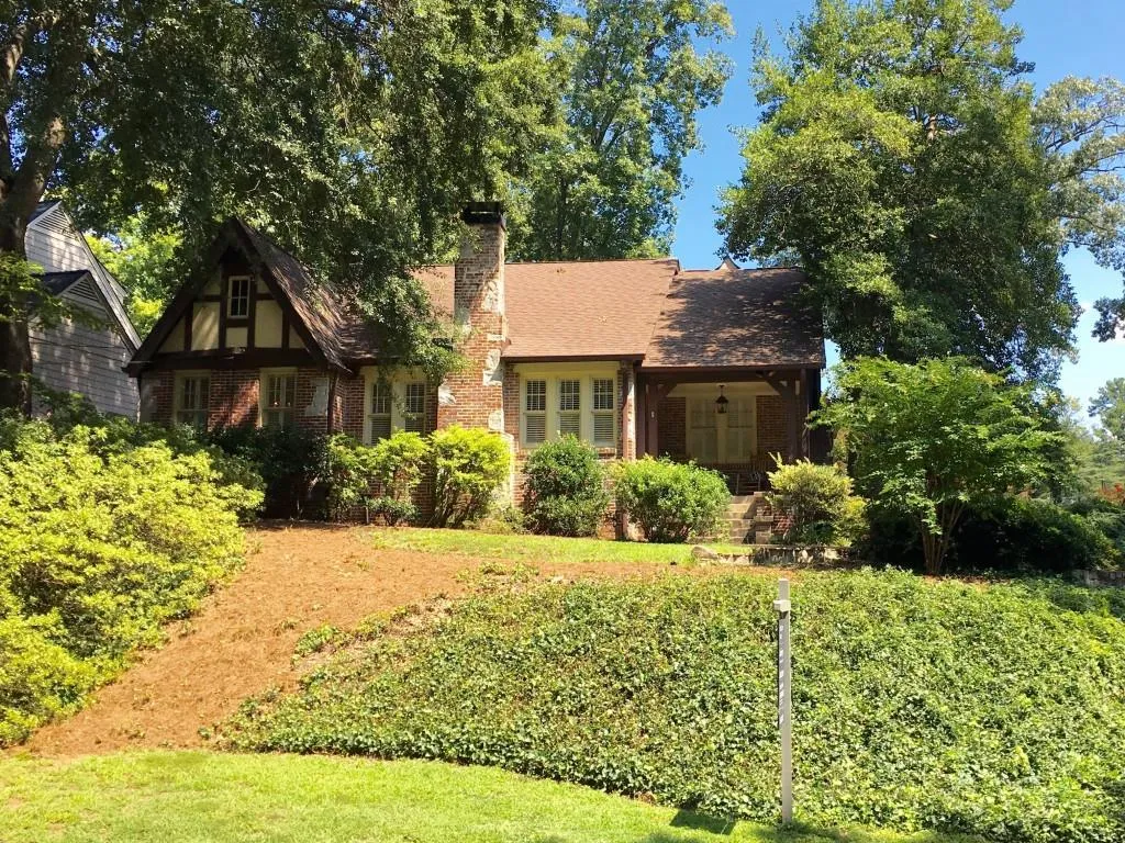 2727 N Hills Drive Ne, Atlanta, Georgia 30305, 4 Bedrooms Bedrooms, ,4 BathroomsBathrooms,Residential,Sold,2727 N Hills Drive Ne,5677040