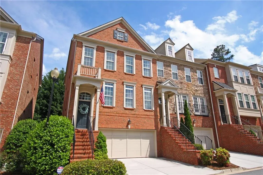 2800 Loftview Square Unit -, Atlanta, Georgia 30339, 4 Bedrooms Bedrooms, ,2 BathroomsBathrooms,Residential,Sold,2800 Loftview Square Unit -,5680457