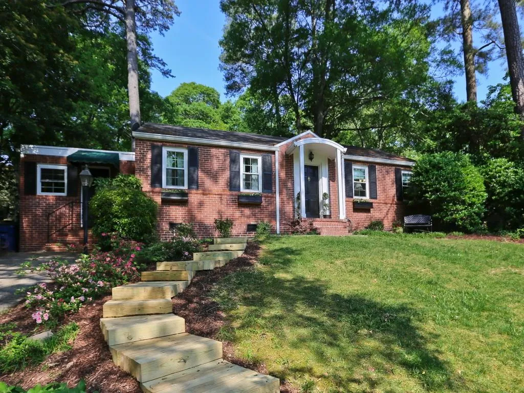 694 Channing Drive Nw, Atlanta, Georgia 30318, 3 Bedrooms Bedrooms, ,2 BathroomsBathrooms,Residential,Sold,694 Channing Drive Nw,5682465